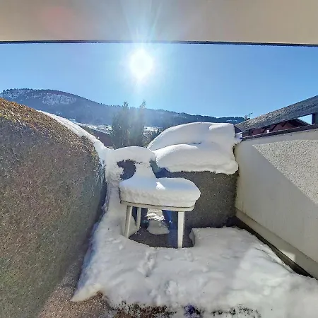Avec Terrasse Apartment *